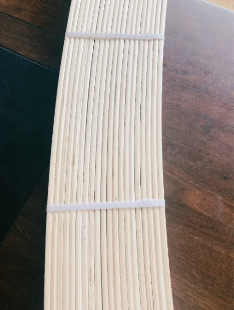 The factory supplies professional wooden bed slats with poplar plywood