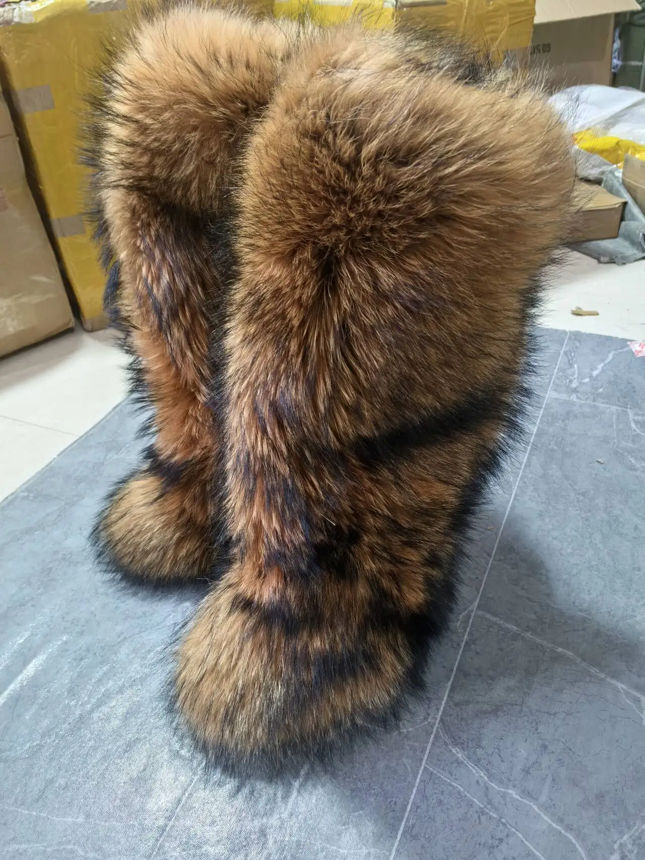 Fashion Winter Fur Shoes Woman Knee-High Snow Boots Fluffy Real Raccoon Fur Boots