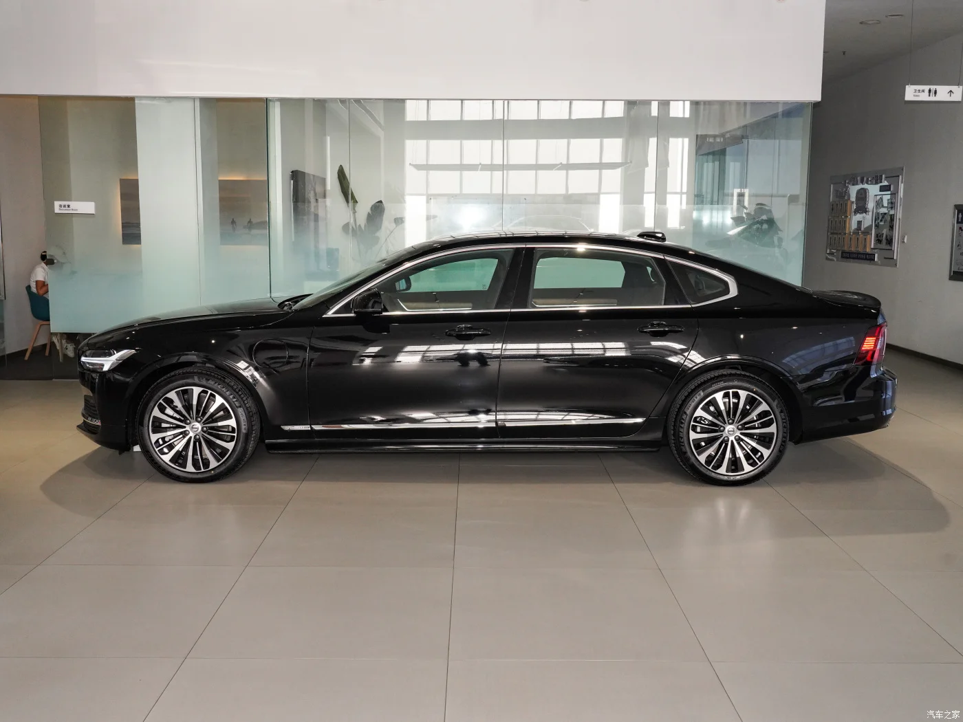 2024 Volvo S90 T8 2.0T 310 Horsepower AWD New Energy Vehicle Used Hybrid Medium Sedan