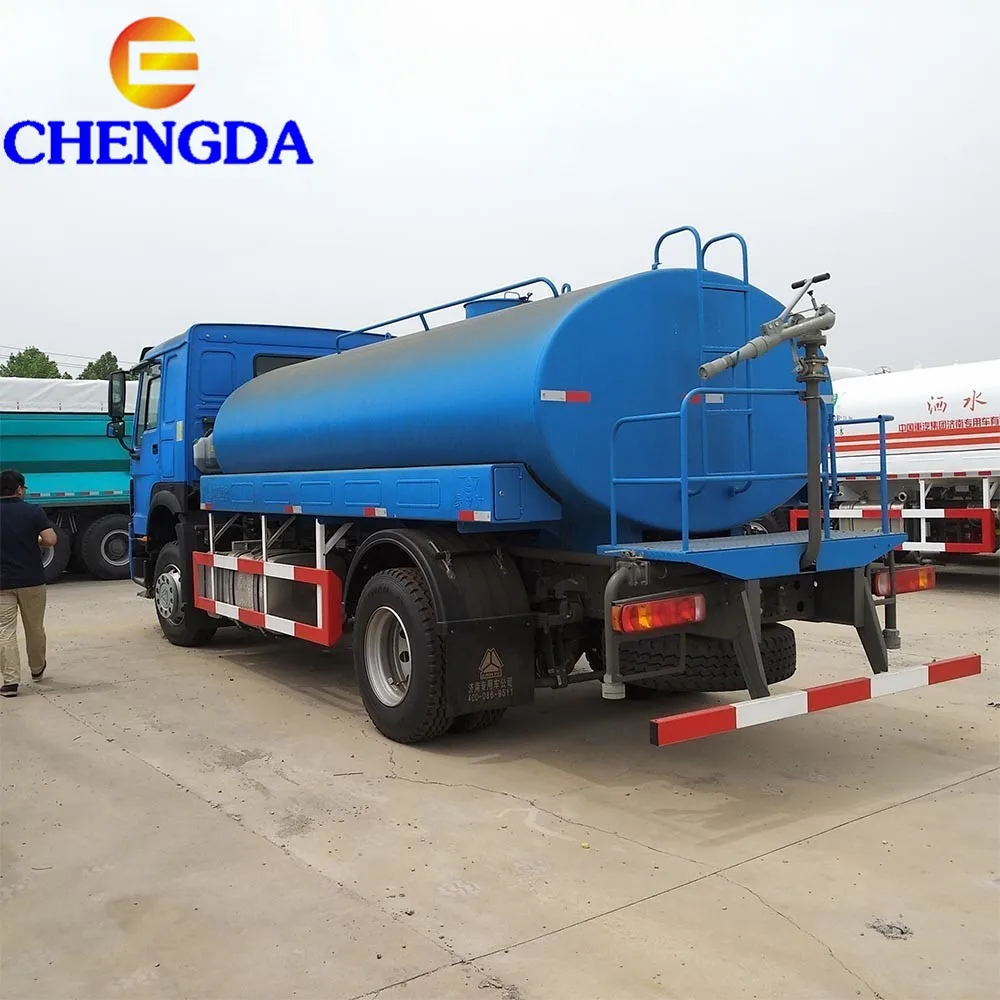 HOWO Water Spraying Truck 5000Liters Water Tanker Truck 129HP Euro 4 For Sales