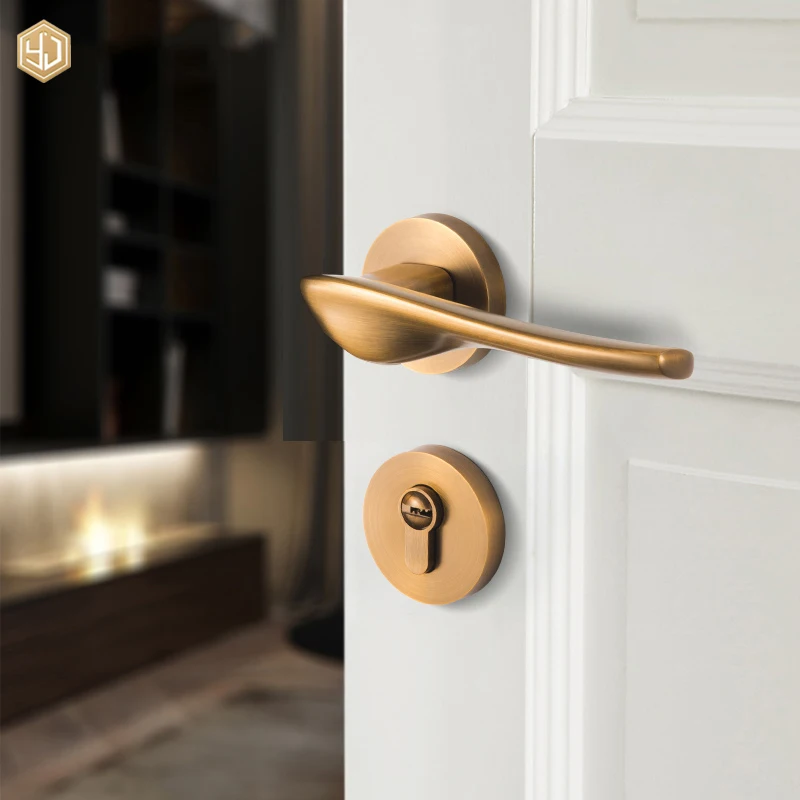 Luxury European Style Antique Brass Handle Lock For Solid Wooden Door Silent Door Lock