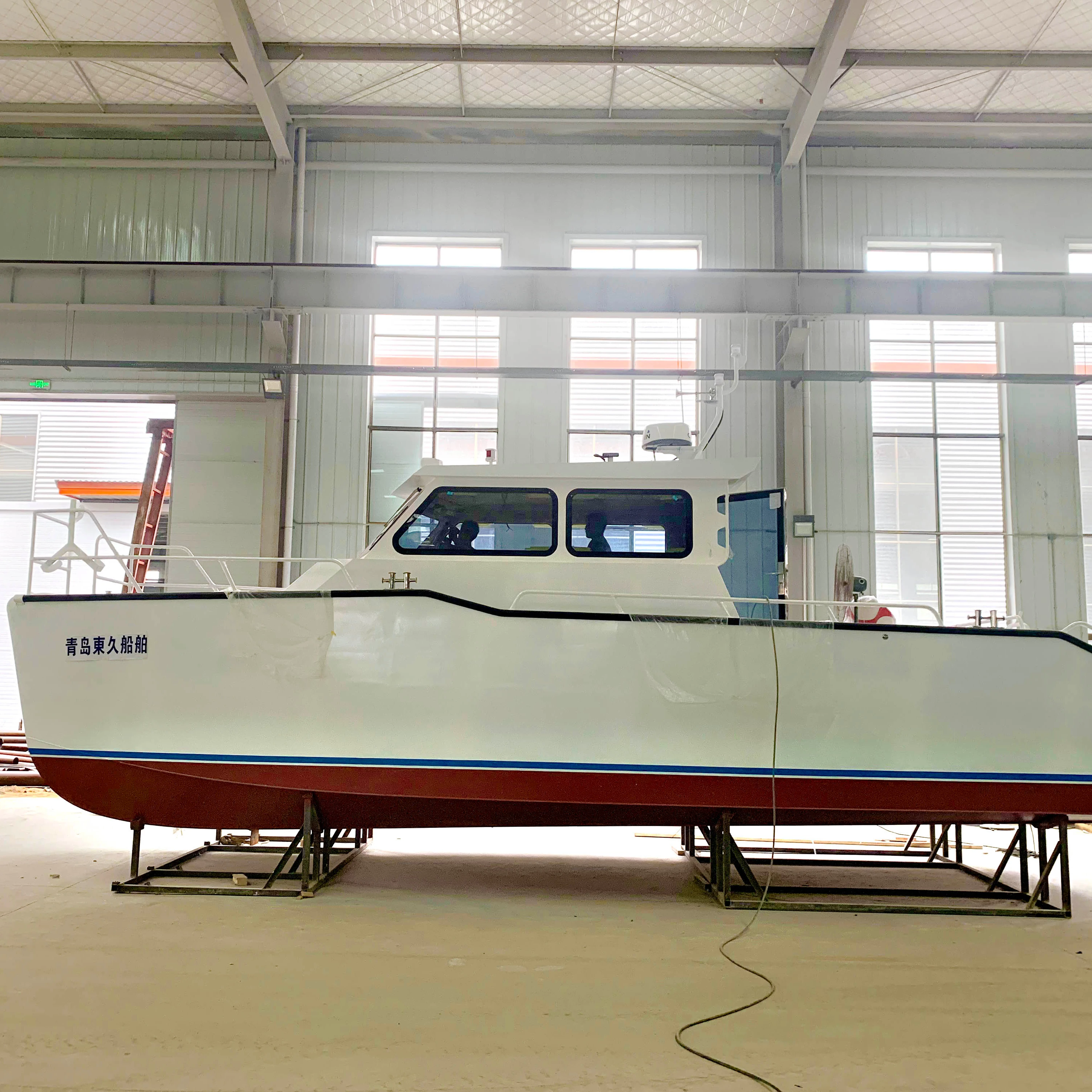 Ce сертифицированная 32ft (9,8 m) транспортная лодка алюминиевая скоростная лодка рыболовные лодки с подвесным двигателем