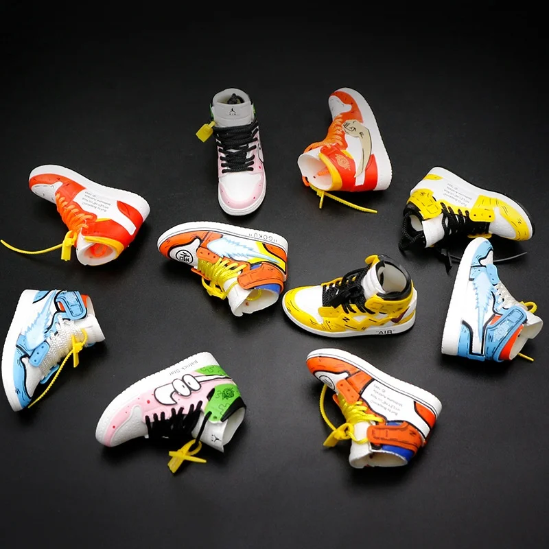 Hot Sale Pvc Llaveros 3D Mini Sports Sneaker Aj Keychain Jordan Trainer Keyrings Resin Shoe Key Chain Accessories