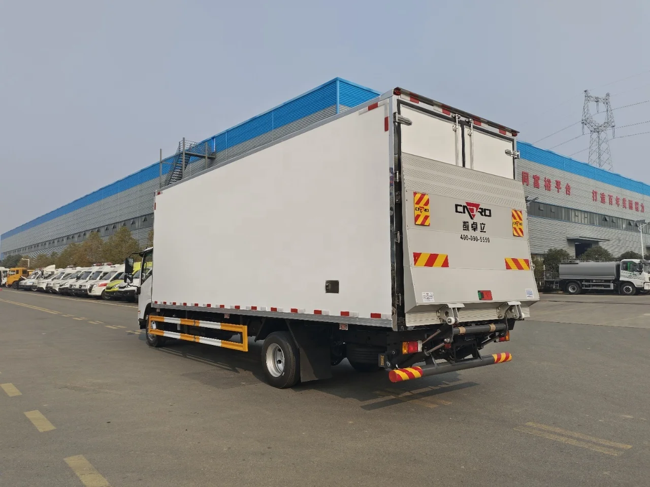 8-10 tons new diesel refrigerated trucks fish transport refrigerator truck