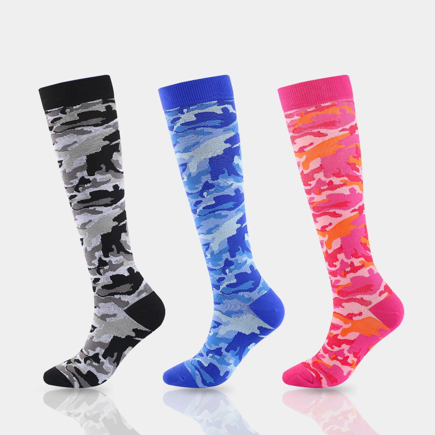 Wholesale Camouflage casual knitted nylon socks blue black pink compression sports socks  for men