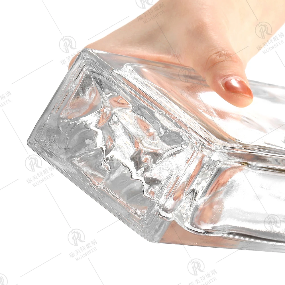 Durable high flat square glass bottle for Liquor/Whiskey/Brandy/XO/Vodka with stopper