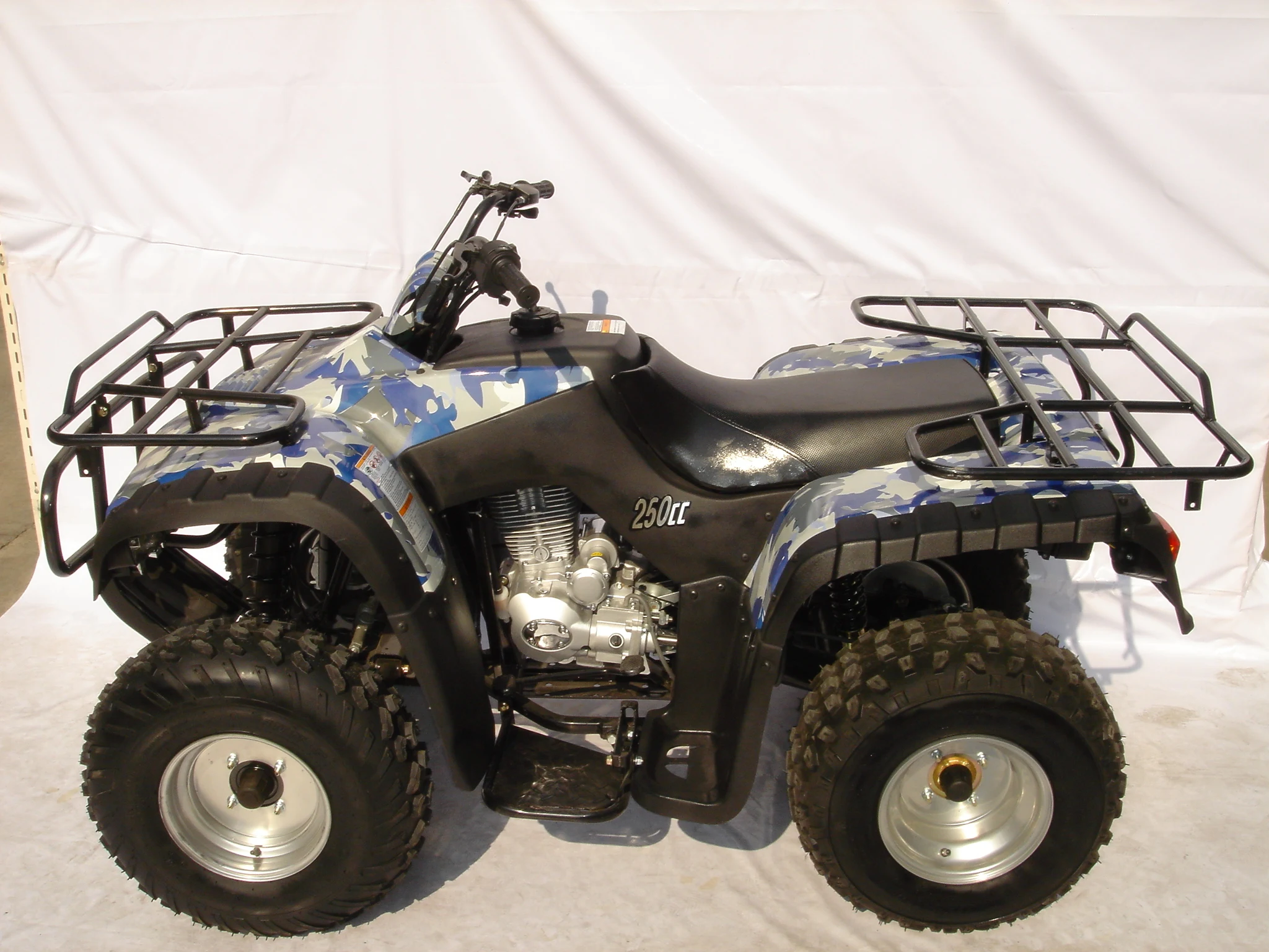 
Chain drive 4 stroke single cylinder water cooled engine 250cc off road atvs 4x4 quad bikes atv for sale 
