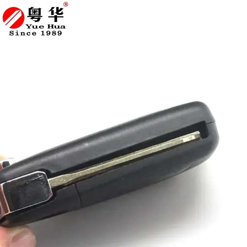 Replacement Folding Flip Remote Car Key Shell 3 Button TOY48 Uncut Blade Transponder Car Key Case Cover For Toyota Corolla RAV4