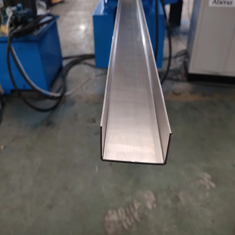 Hot Selling Fully Automatic Metal C-Slot Drywall Studs and Tracks Lightweight Steel Frame Roll Forming Machine