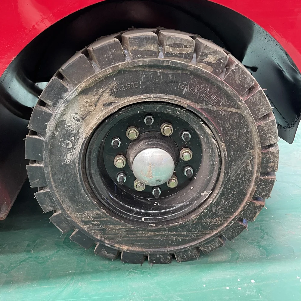 lifting height 3m electric forklift 4*4 battery charger Forklifts