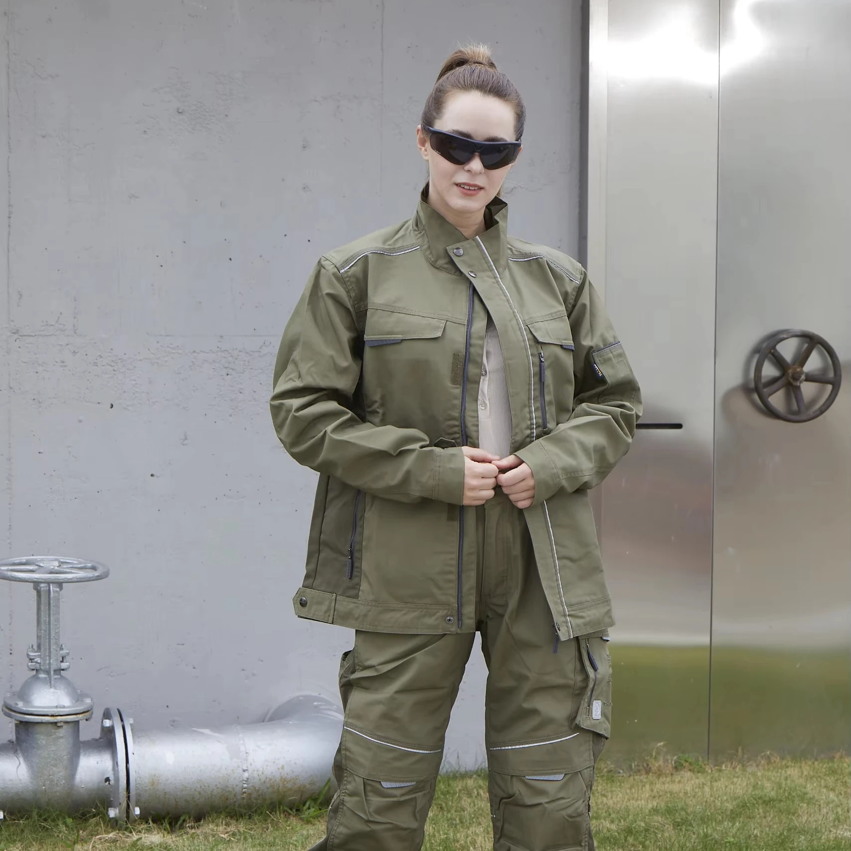 Оптовая продажа спецодежды одежда комбинезоны брюки зеленый для рабочих в строительстве