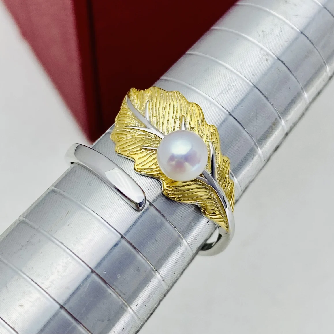 Adjustable Leaf Shape S925 silver Design Ring with 5mm Button Pearl for Lady Gift