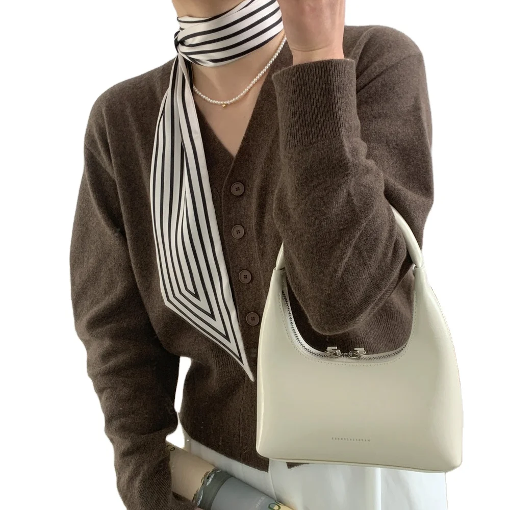 Hot Sale 2022 scarf digital printed ethnic scarves & shawls Women bandanas Girls Cape Shawl printed silk scarves for girls