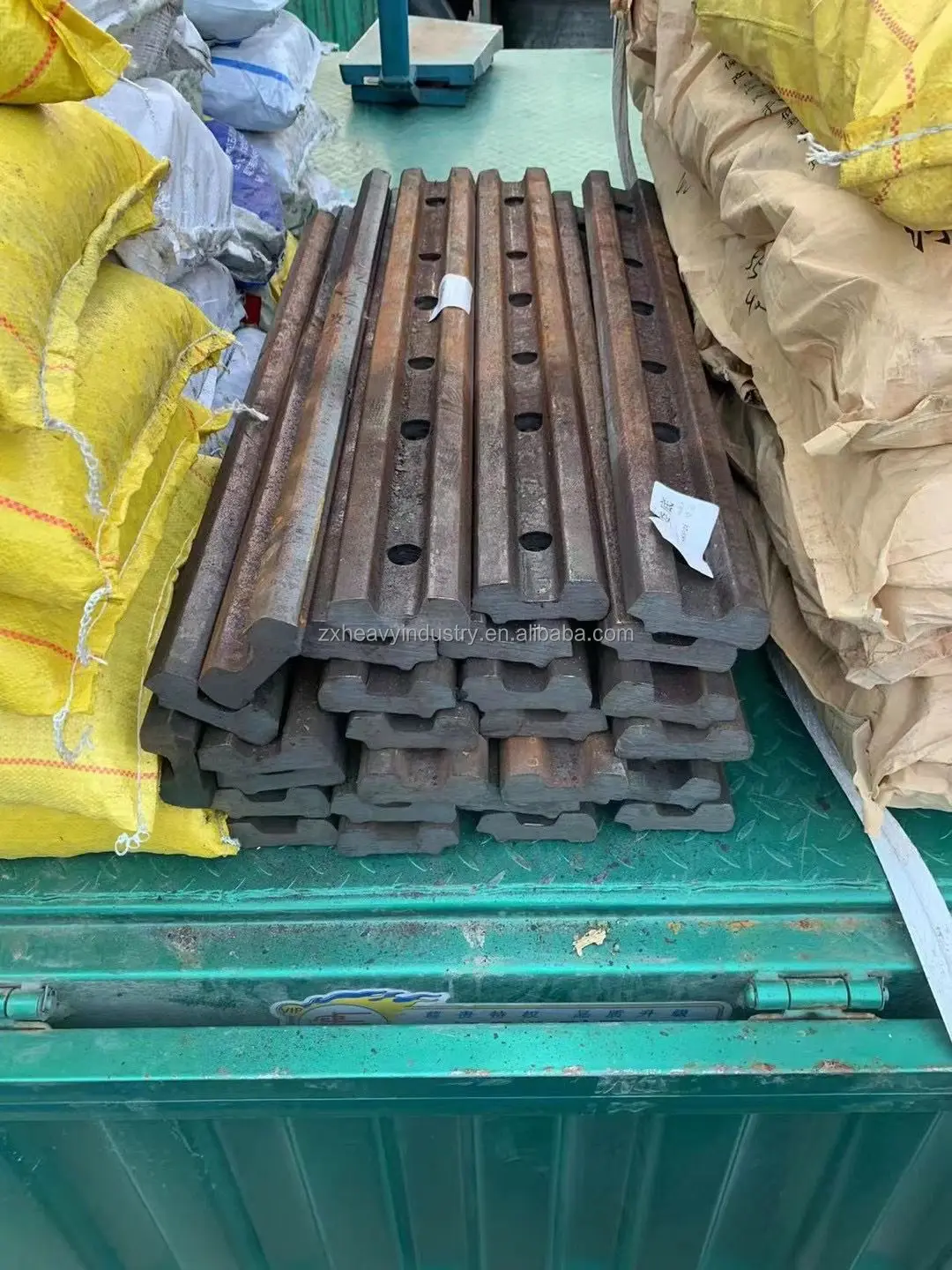 UIC60 rail fastener railway fishplate