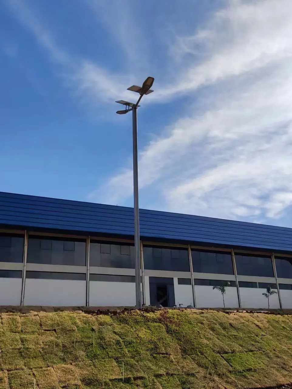100W 200W Solar Power Outdoor IP67 Waterproof Remote Control All In One Led Solar Street Light 300W 400W