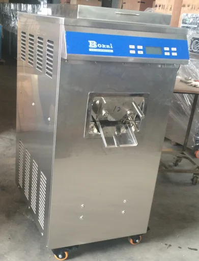 Лезвия для легкой очистки и работы машина взбивания твердого мороженого делает смешивание охлаждение ингредиентов полностью