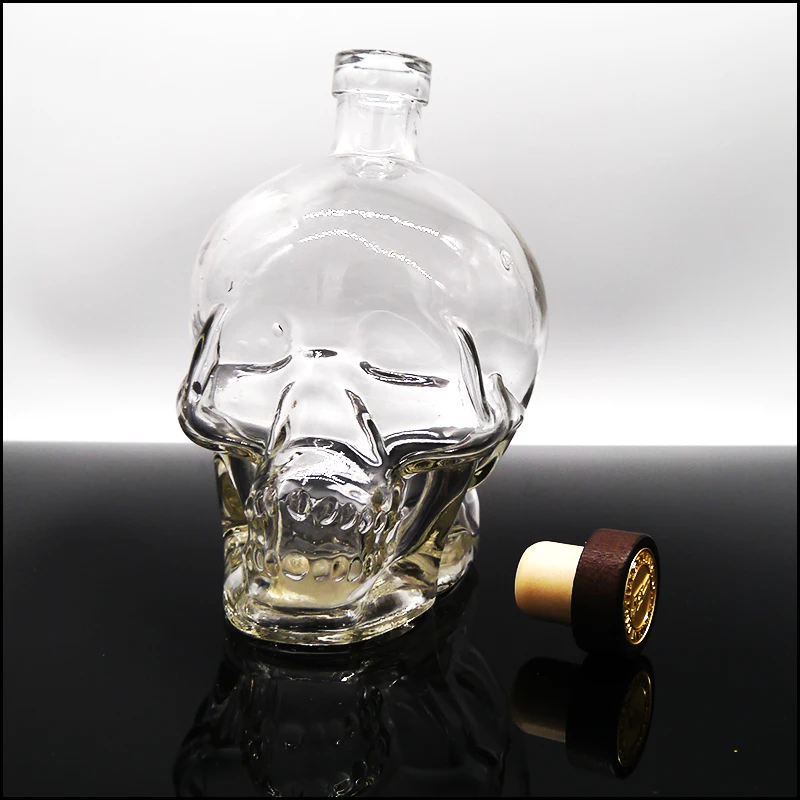 Hot Sale wholesale Factory 400ml/750ml Skull Glass Wine Bottle Decorative Glass Bottle With the Cork and acceptable custom logo