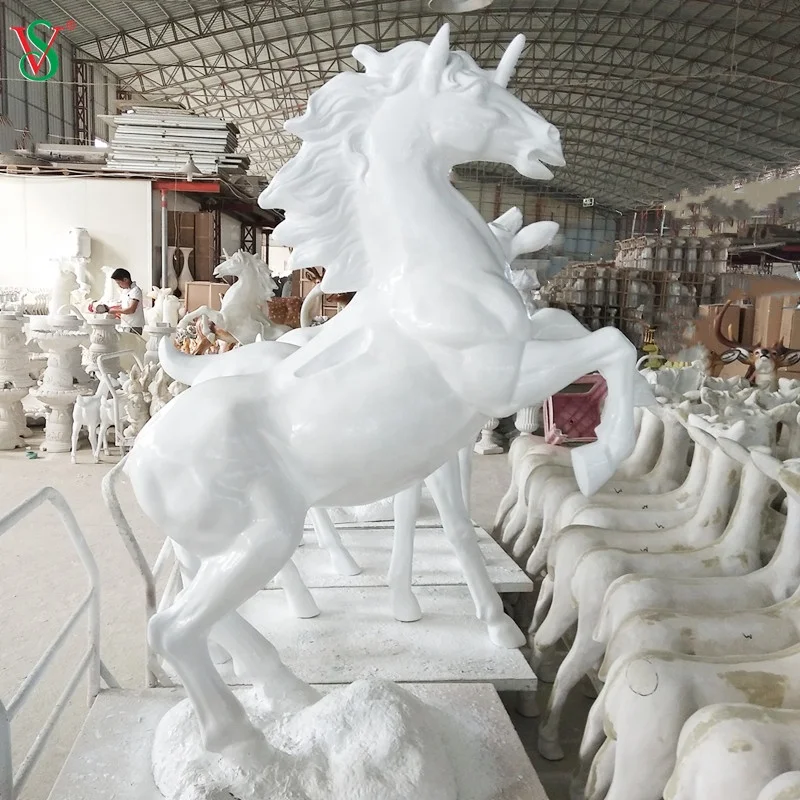  Большая бронзовая 3d-скульптура лошади в торговом центре с подсветкой для проведения мероприятий