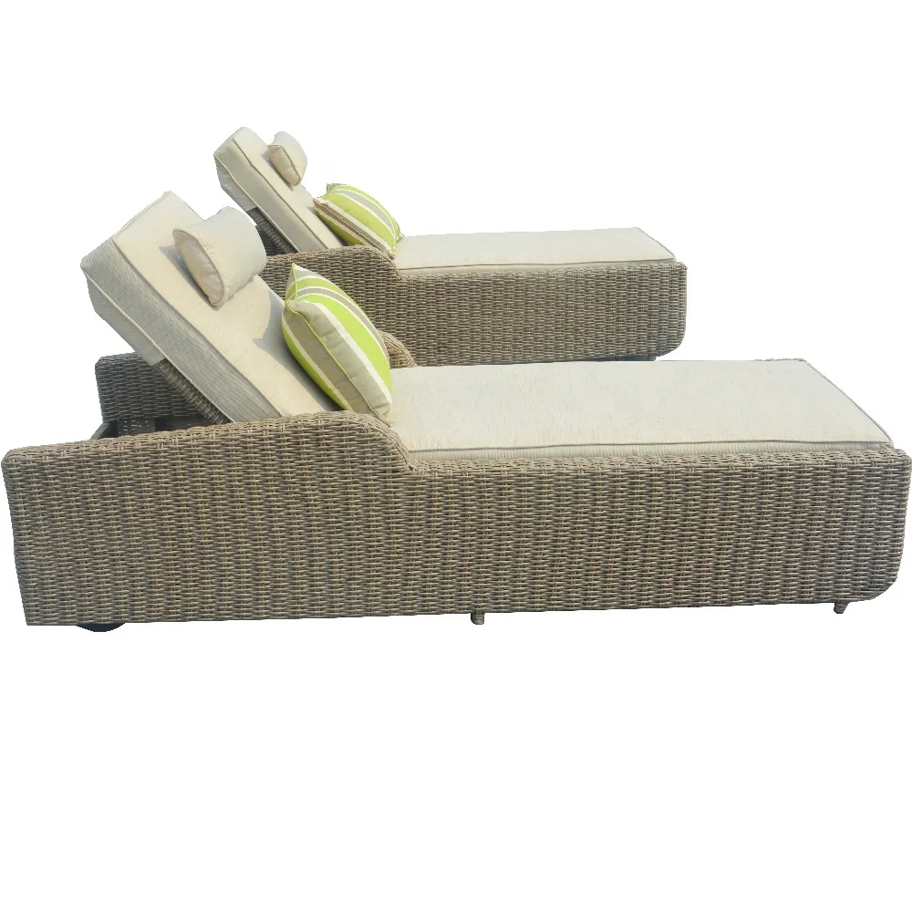 Wholesale Popular Outdoor Furniture Patio Sun Loungers 2 Chaise Lounge Set Aluminum Fabric Swimming Pool Sunbed