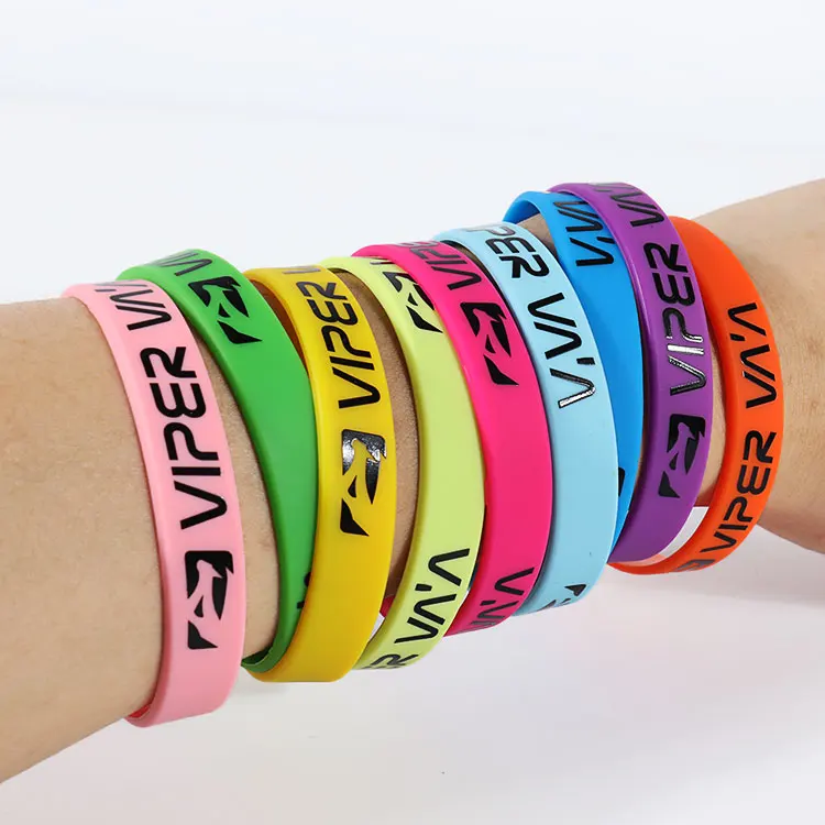 Personalized logo full color filled in silicone bracelet silicon wristband rubber wrist bands for men