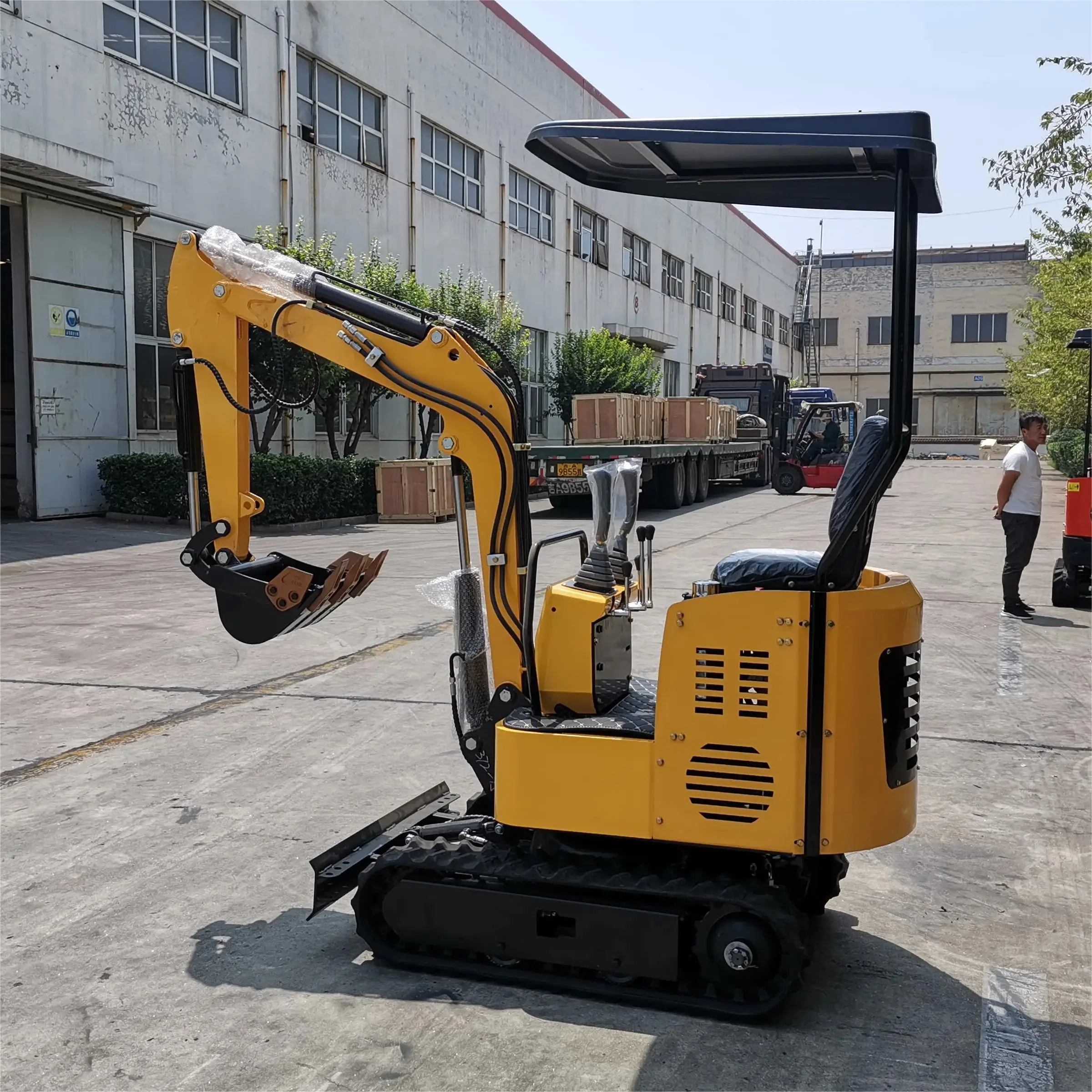 High China EPCN High Quality Rubber Tracks EPA engine 1000kg   1ton  1.2 ton Mini Excavator for agriculture/harvester