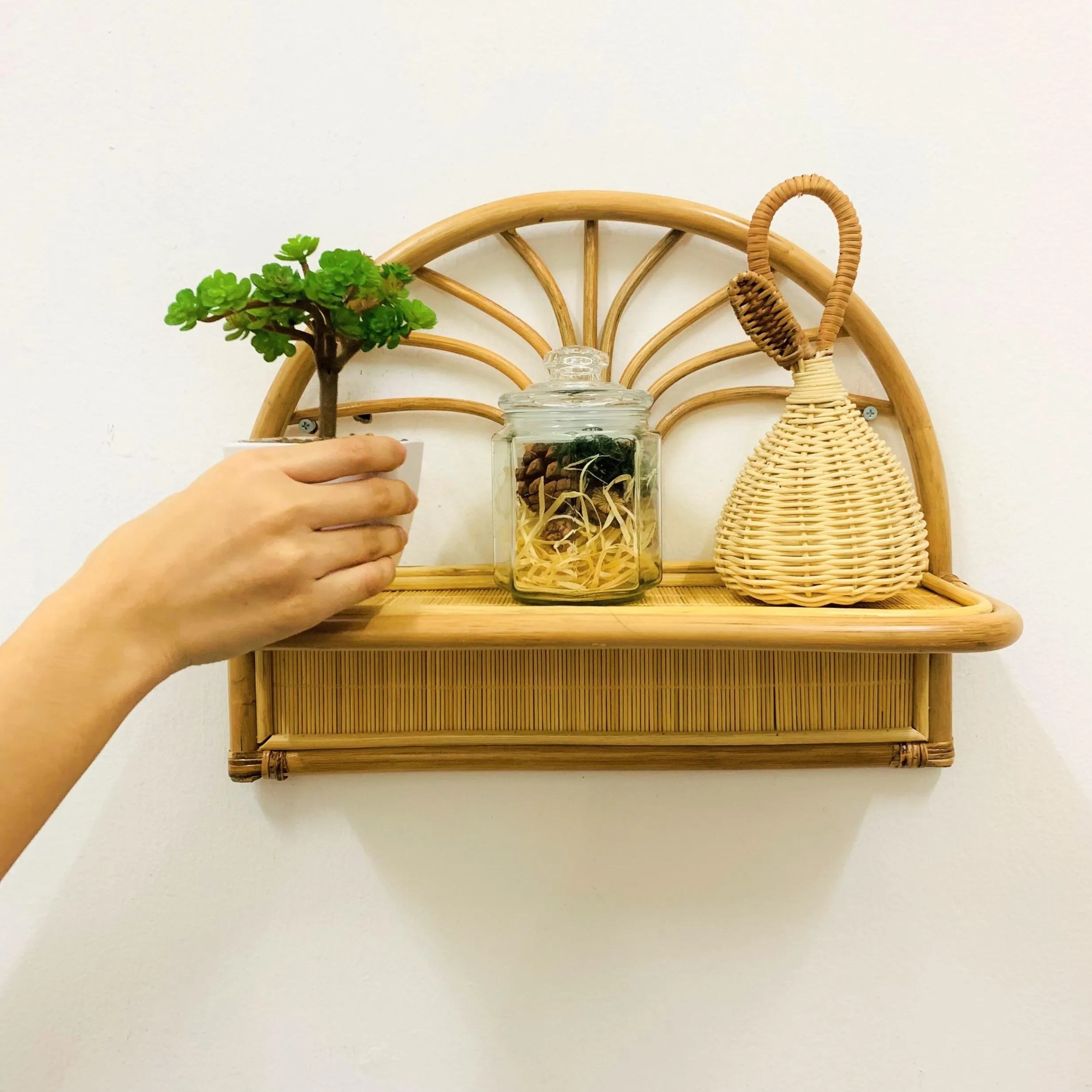 Premium Quality Natural Color1 Tier Wall-Mounted Arch Shelf Combined With Bamboo Surface From Vietnam