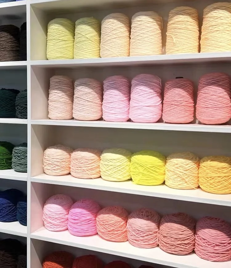 Best-Selling various Colors 550g Hand Tufting Acrylic Yarn 5ply 2mm Thick Tufted Yarn for Rugs and Carpets