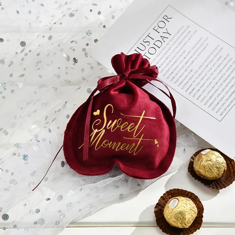 Wholesale Red Heart Birthday Christmas Wedding Gift Drawstring Velvet Cosmetic Jewelry Chocolate Candy Pouch Bag with Bowknot