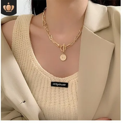 Aug jewelry European and American double-layer necklace personality simple portrait pendant ins niche clavicle necklace
