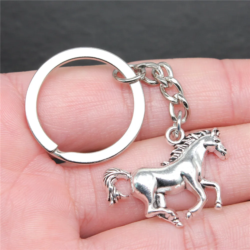 Vintage Inspirational Lucky Horse Keychain Horse Lover Gift custom logo 3D Horse metal key chains pendant bag car charm Hangings