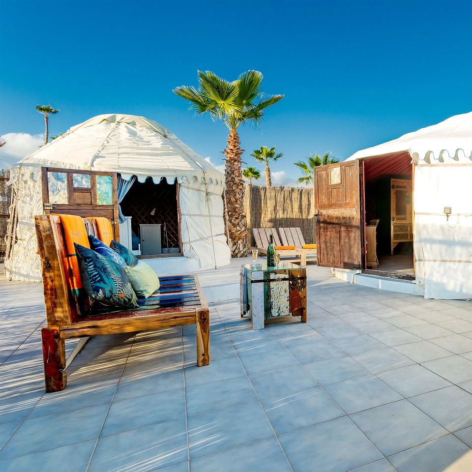 Windproof and warm outdoor yurt Structure Frame Tent