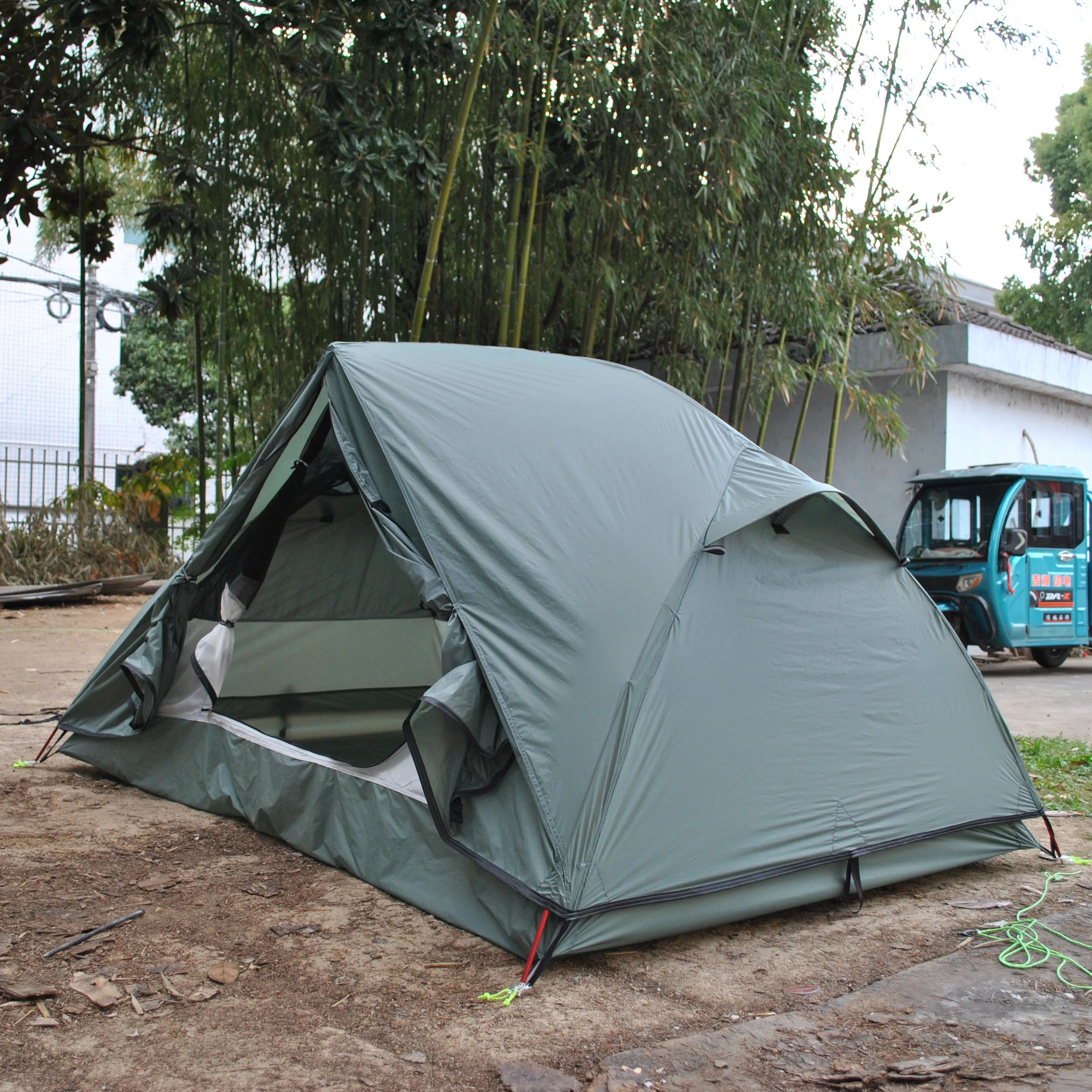 blackish green tent,Ultralight 20D Silicone Nylon camping tent 2 Person,CZX-654 Four Season tent 2 Person tent with footprint