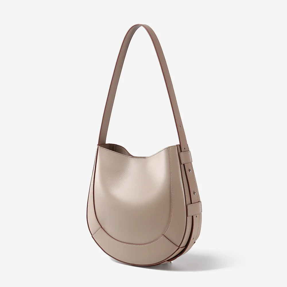 New Light Luxury Genuine Leather Sherry Bag with Small Design, Large Capacity Tote Bag, Minimalist Style Fashion Shoulder Bag