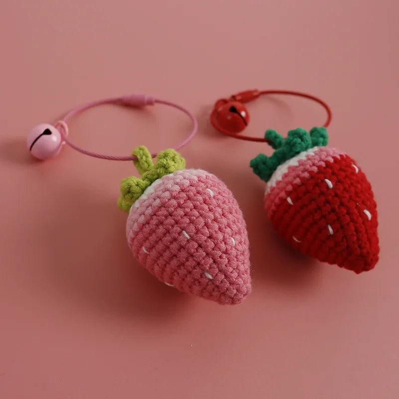 Exquisite Hand-woven Sweet Strawberry Keychain Pendant Crochet Fruit Pendant Gift Finished Product