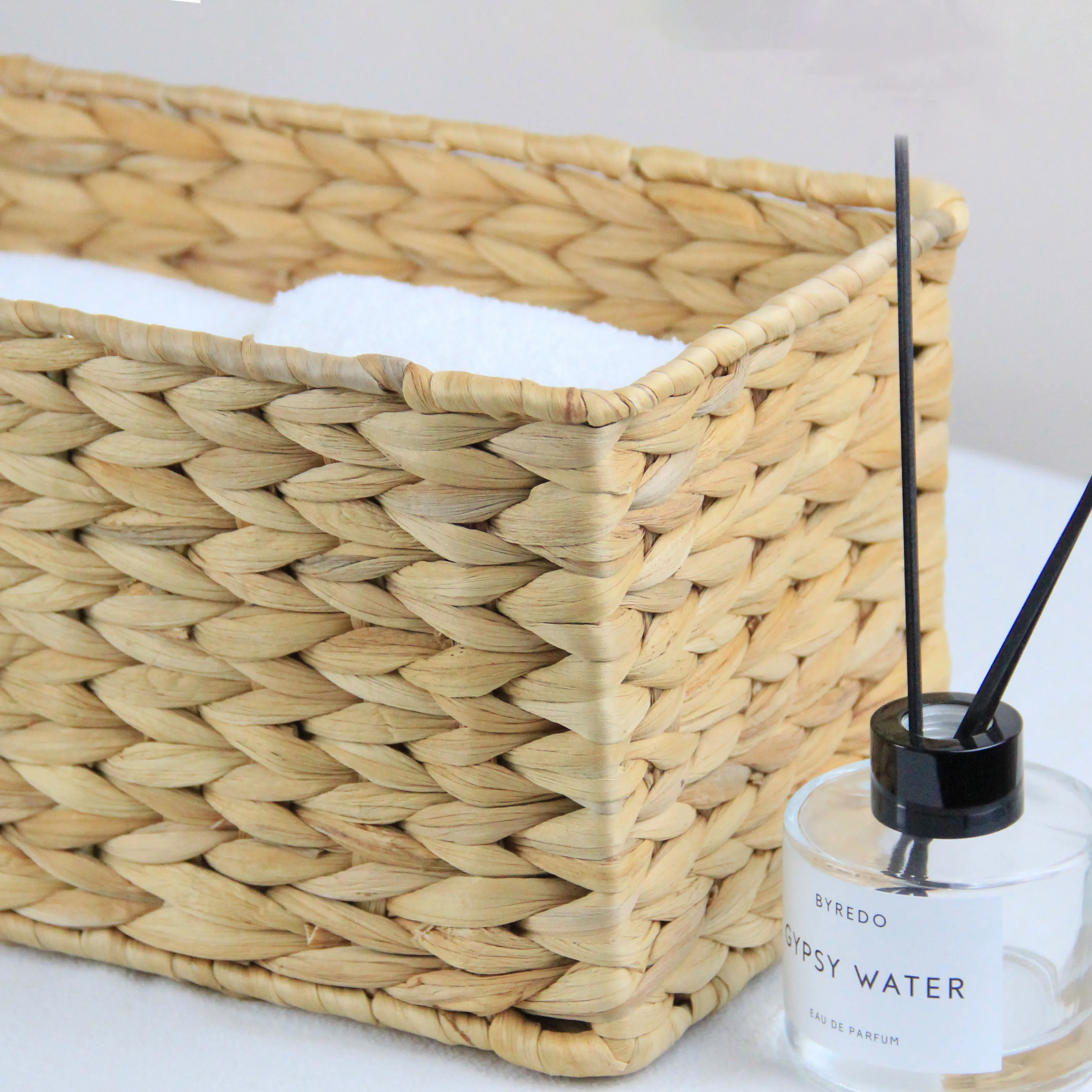 Hight Quality Storage Baskets With Wood Handles Made With Water Hyacinth Rectangular Shape Picnic Basket
