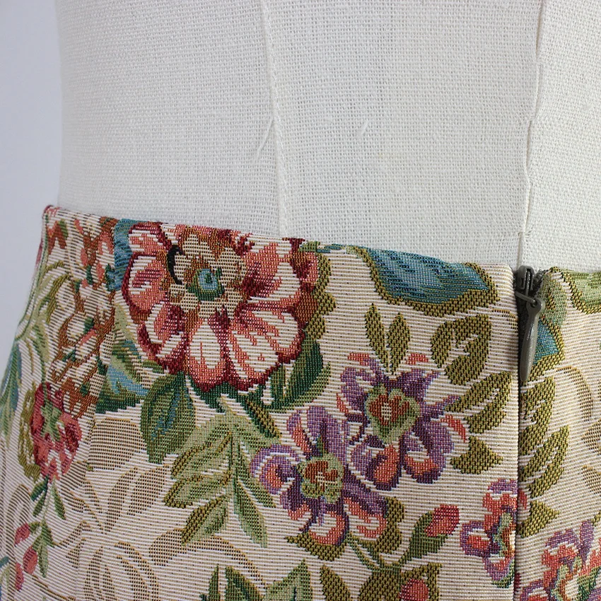High Density Custom Floral Woven Jacquard Tapestry Skirt Suit Cotton Blend Fashionable Tapestry Clothing and Skirt