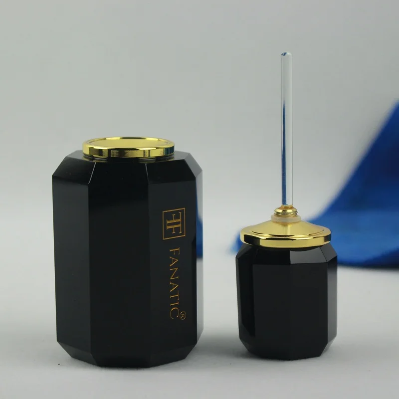 Top Grade Black Perfume Essential Oil Crystal Bottles India Attar Bottle With Logo Custom