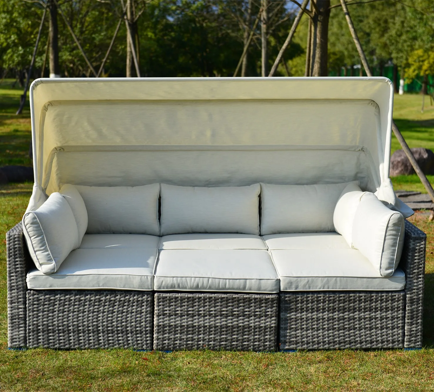 All-Weather PE Rattan Metal Furniture Sunbed Outdoor Rattan Daybed Patio Set Retractable Canopy Garden Sofa with Sun Visor