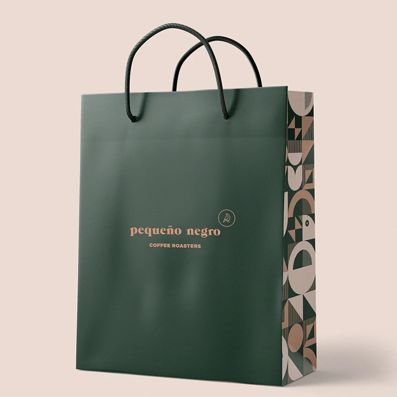 Free Design Print Kraft Paper Bags With Your Own Logo, Christmas Paper Shopping Bag,Paper Kraft Bag Custom Paper Bag With Handle