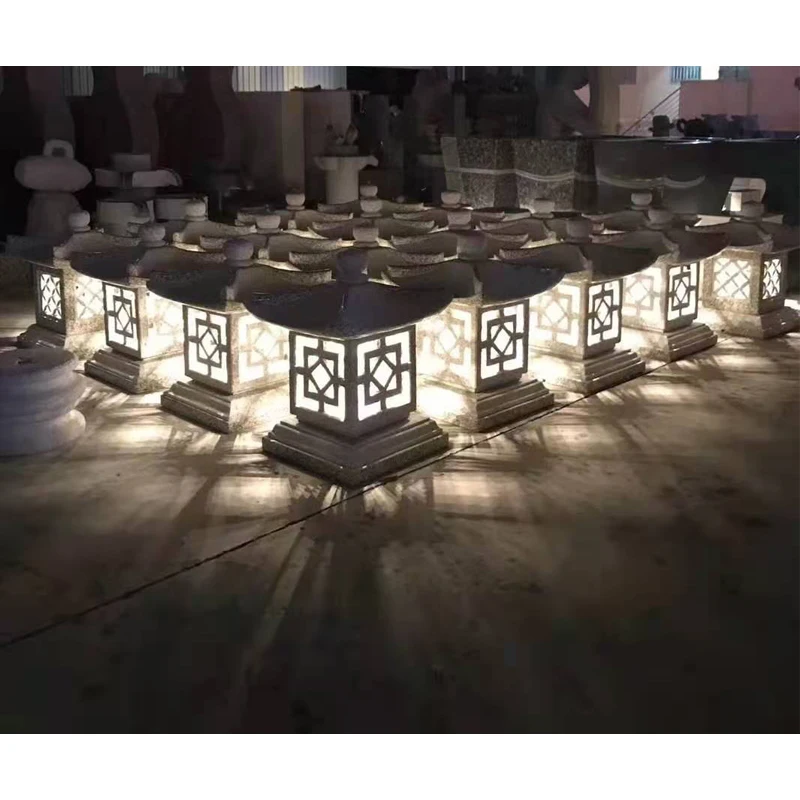 Japanese Style Deer Stone Carving Solar Lantern Light Lamp Pagoda Garden Stone LED Lantern for Outdoor Landscaping Decoration