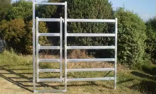 Security Fence Cattle Horse Cheap Used Farm Style Galvanized Steel Metal Tube Powder Coated Pressure Treated Wood Nature Sale