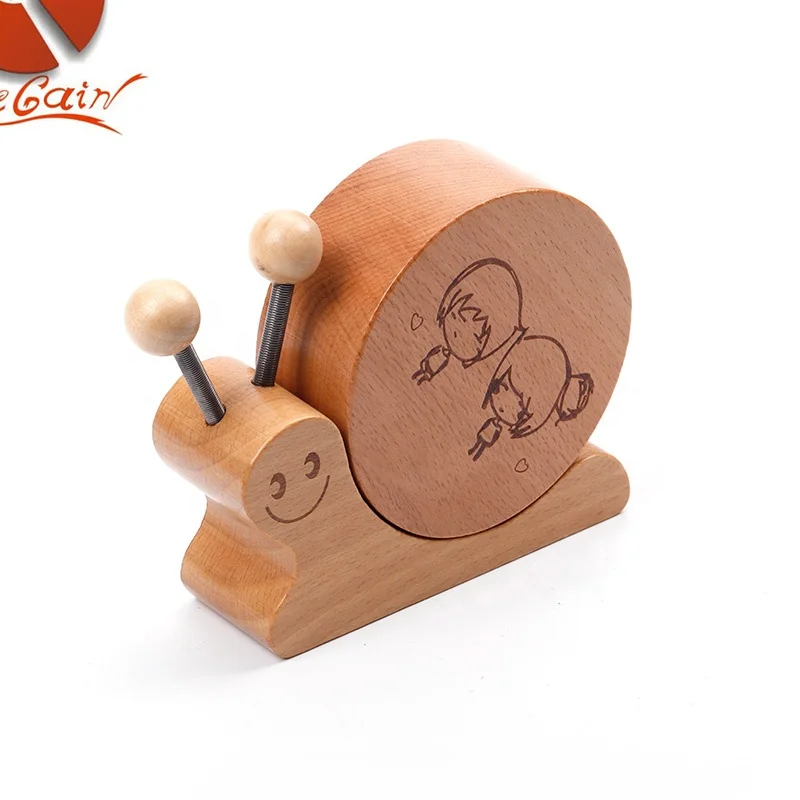 cute animals music box,novelty gifts snail shape music box