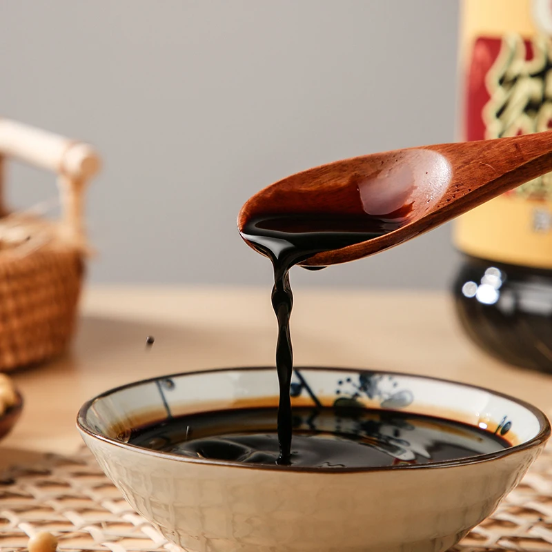 Tasty fresh braised soy sauce 1.9L family package grade one soy sauce