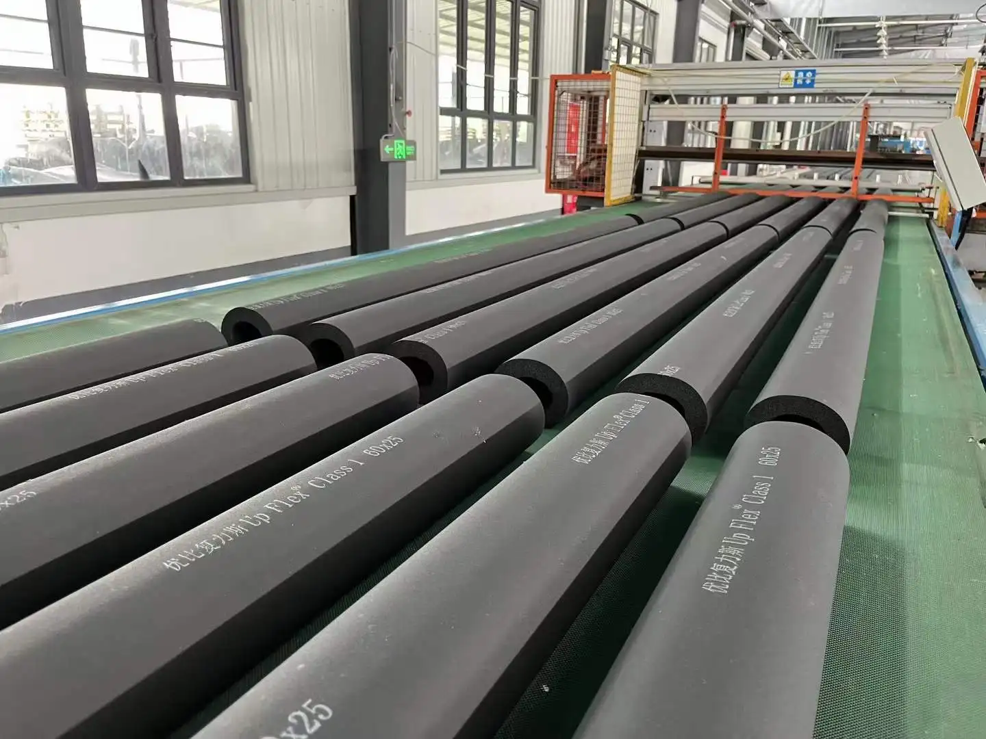 Bellsafe Rubber Foam Closed Cell Elastomeric Insulation Material Rubber Insulation Tubes With Aluminum Foil