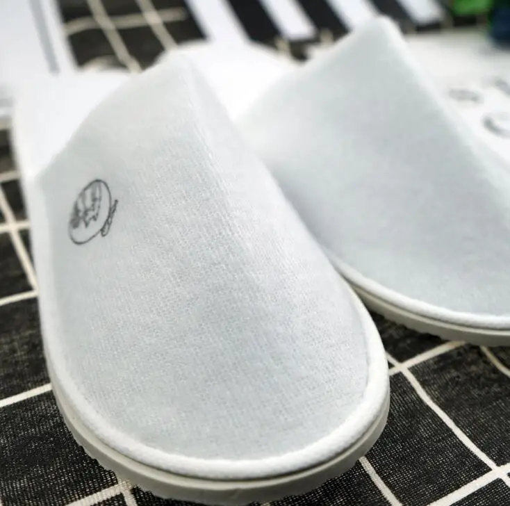 Manufacturers sell disposable slippers free design logo