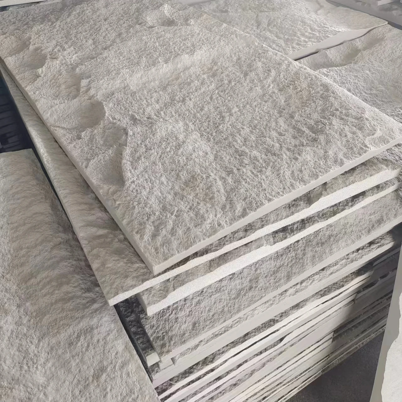 Longtime Light Weight PP Large Faux Stone Rock 3d Proof Wall Panels for House Decoration