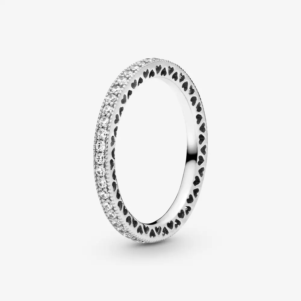 Кольцо из серебра 925 пробы с фианитами и