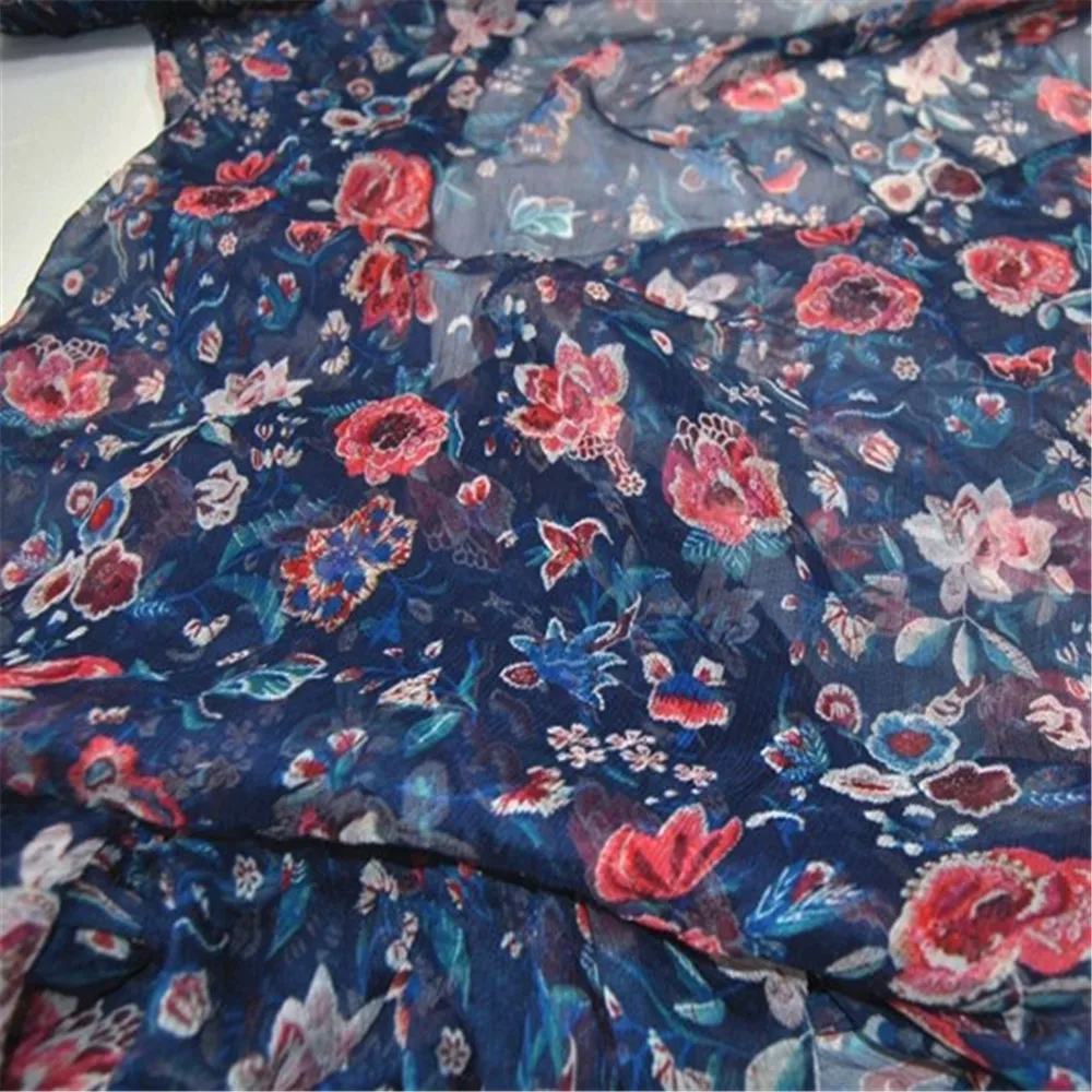 Fashion Blue Floral Printed Soft 100% Pure Silk Crinkle Chiffon Fabric for Spring Long Dress