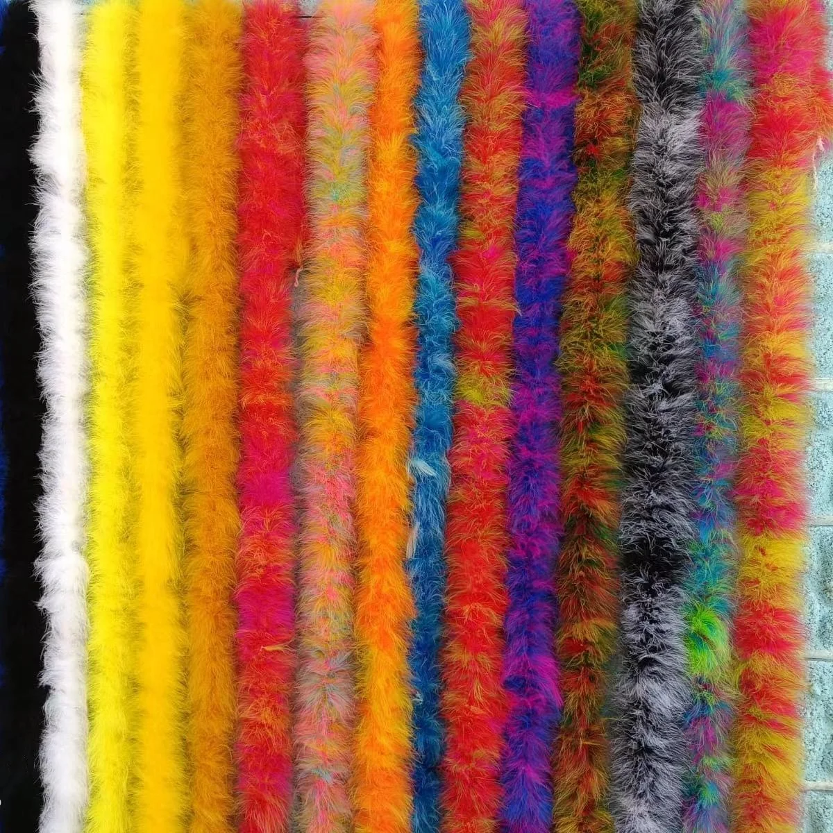 Wholesale 30g 35g 40g 45g 50g Mixed Colors Marabou Boa Turkey Feather Boa For Carnival Festival Samba Costume Accessories