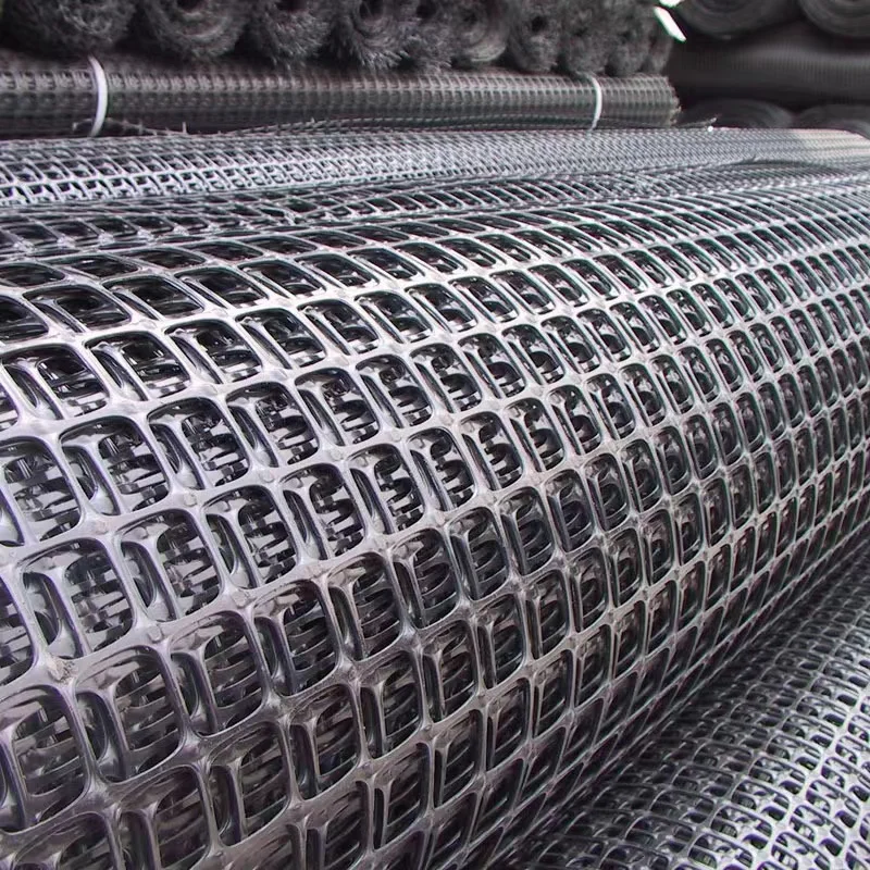 Road engineering polypropylene mining bi-directional tensile geogrid aquaculture fence net plastic grid.